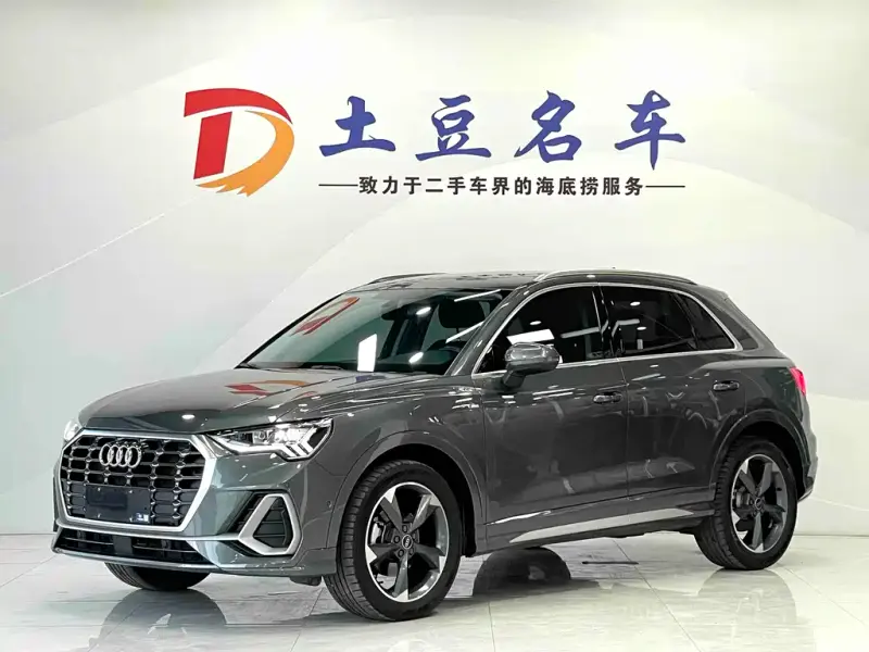 Audi Q3, 2022 — фото 1