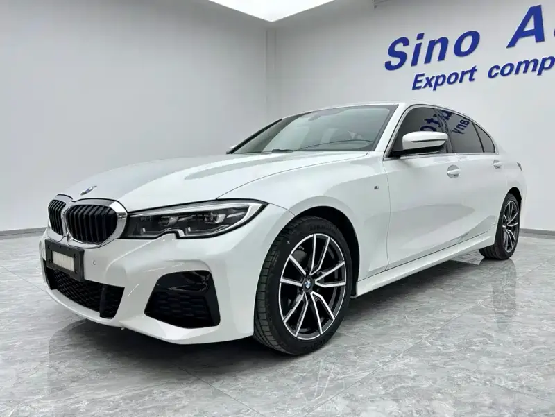 BMW 3 Series, 2022