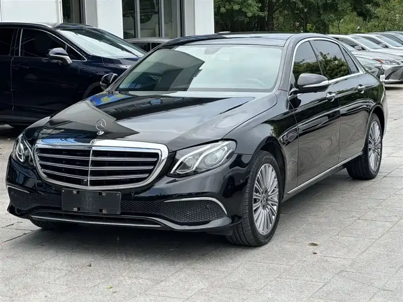 Mercedes-Benz E-Class, 2020 — фото 1