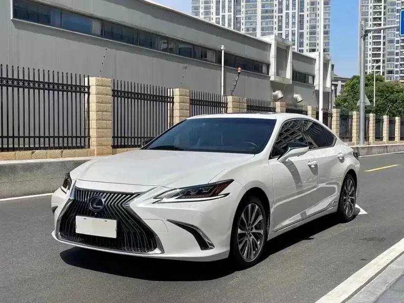 Lexus ES, 2020 — фото 1