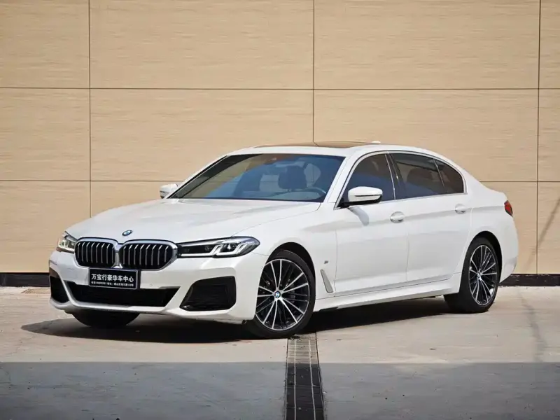 BMW 5 Series, 2022