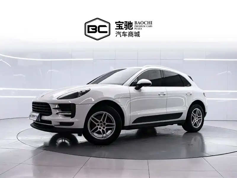 Porsche Macan, 2021