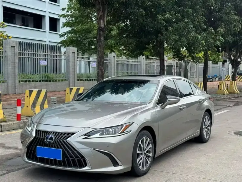 Lexus ES, 2022 — фото 1