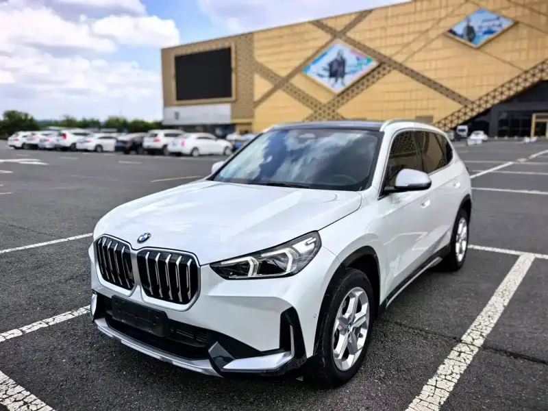 BMW X1, 2023 — фото 1