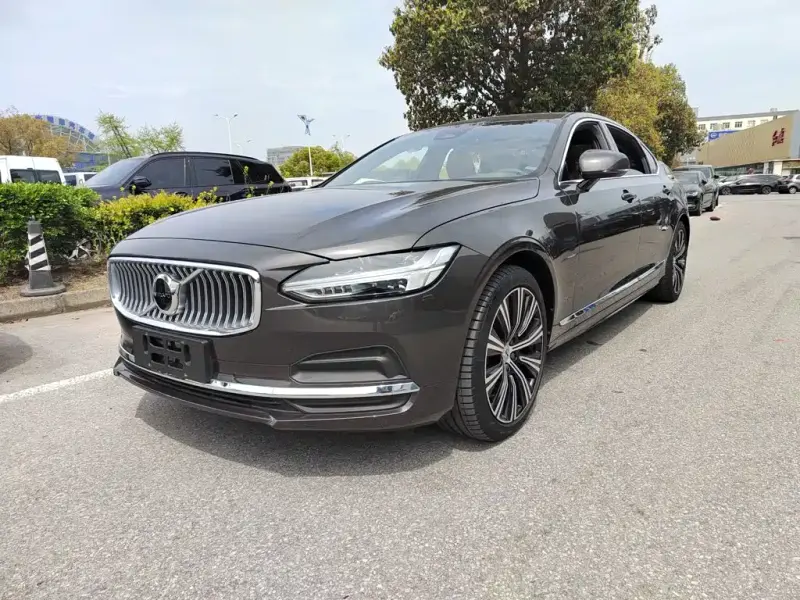 Volvo S90, 2025
