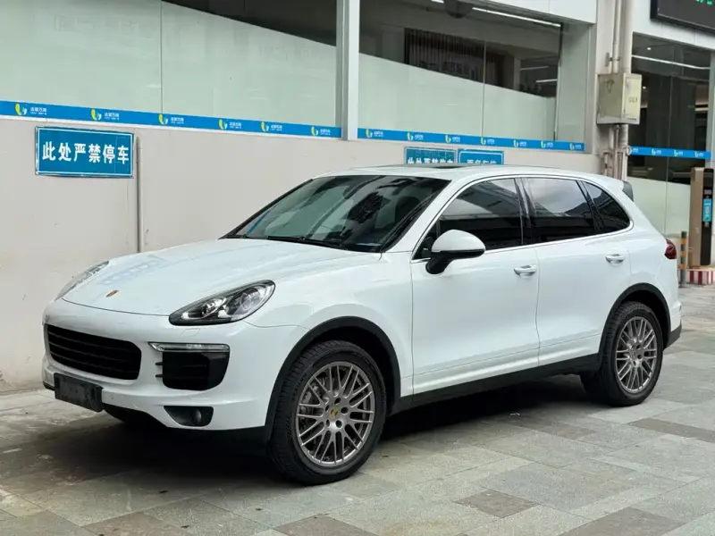 Porsche Cayenne, 2016