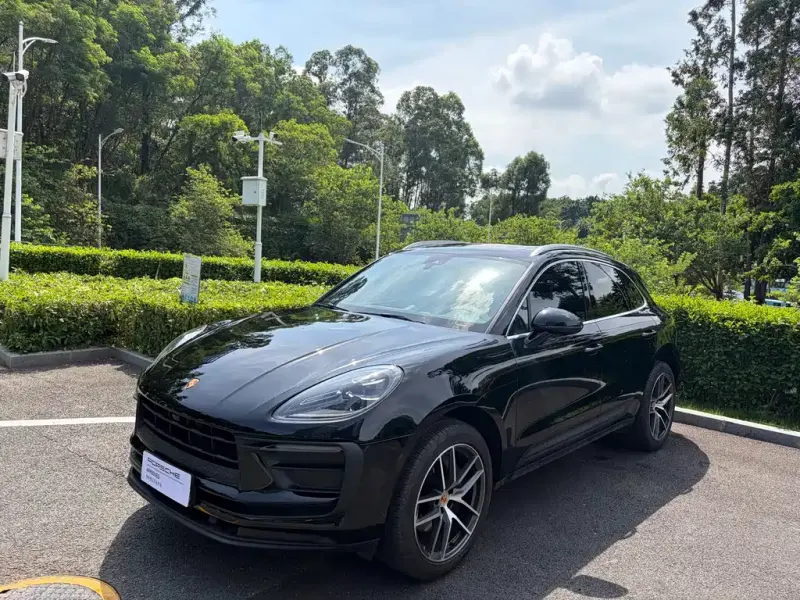 Porsche Macan, 2025