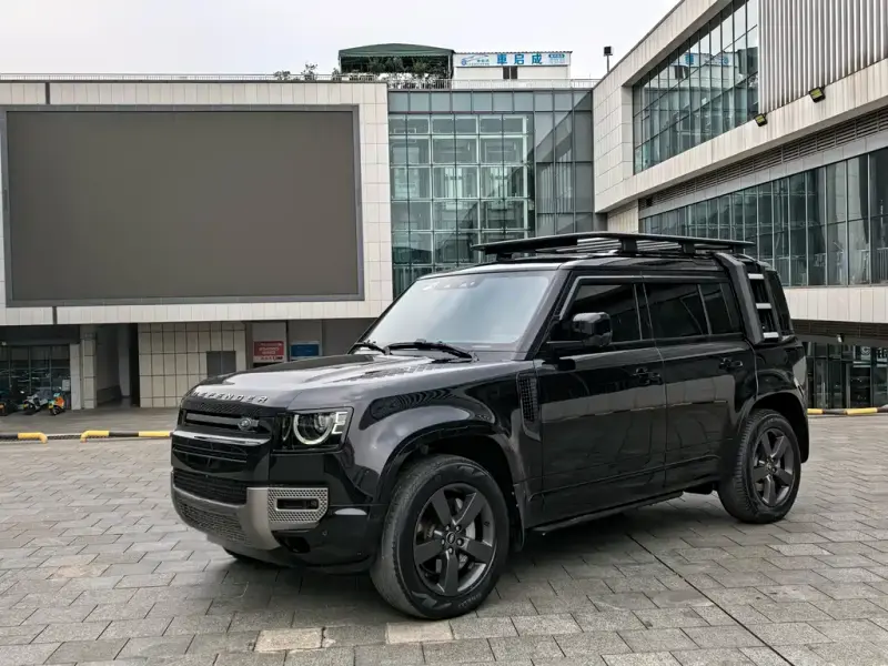 Land Rover Defender, 2022