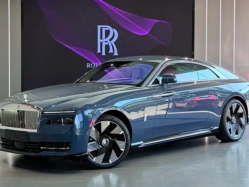 Rolls-Royce Phantom, 2024