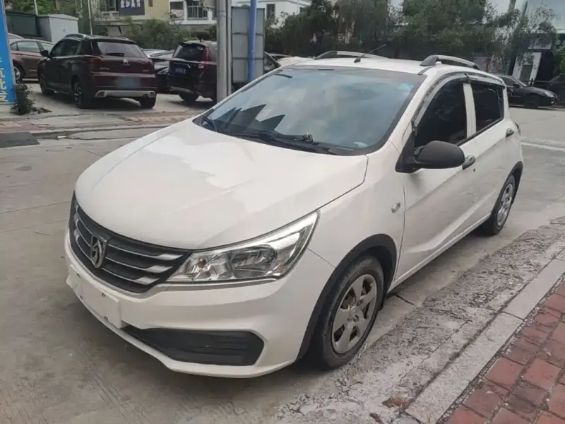 Baojun 310, 2017