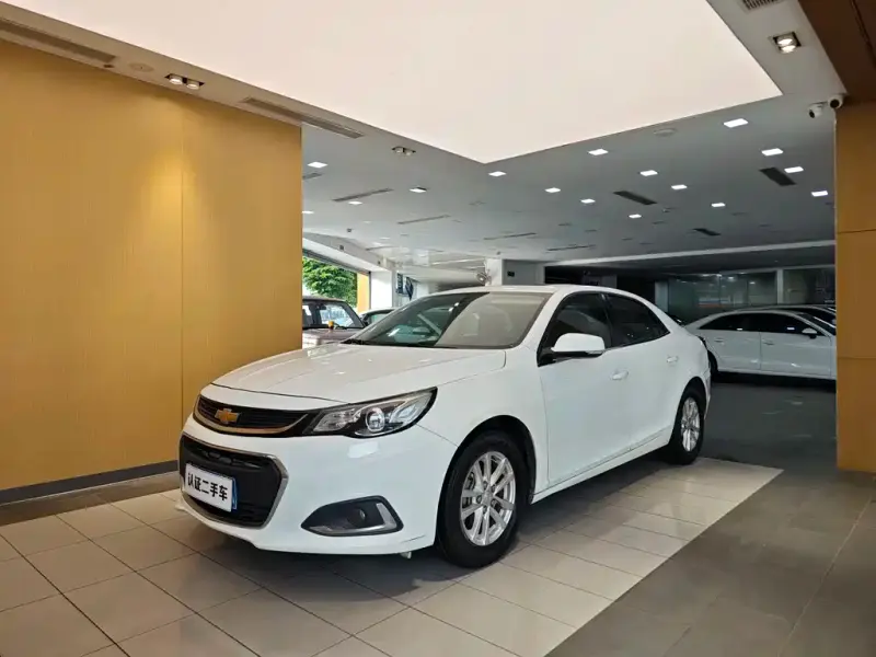 Chevrolet Malibu, 2017 — фото 1
