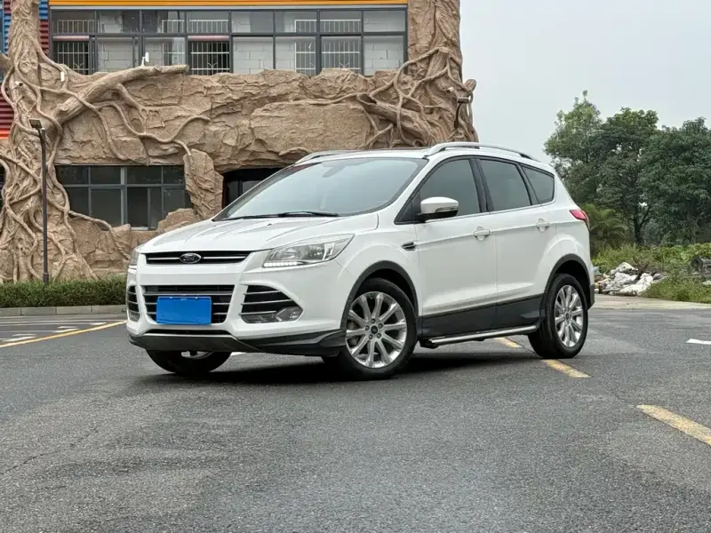 Ford Kuga, 2016