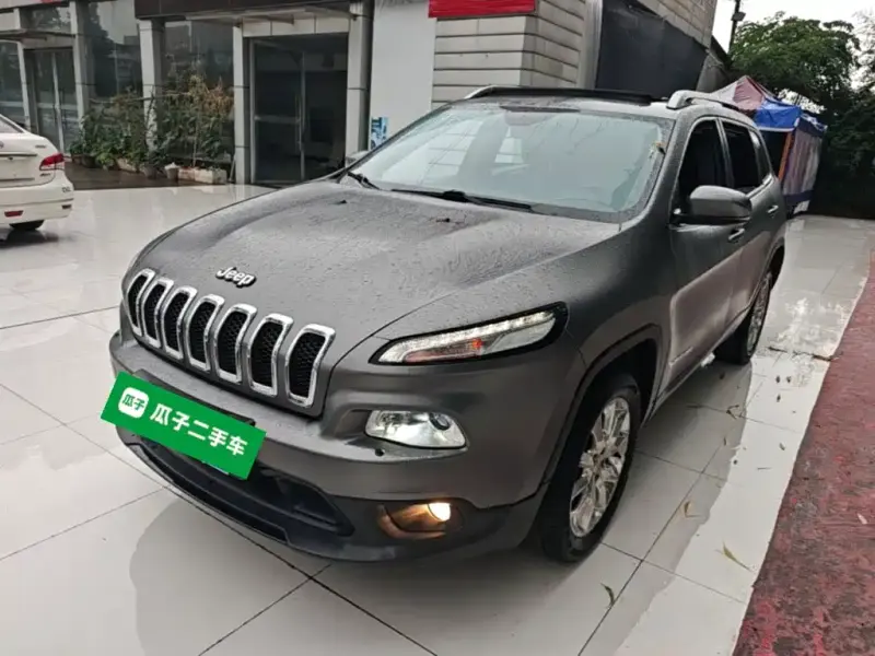 Jeep Cherokee (Import), 2015