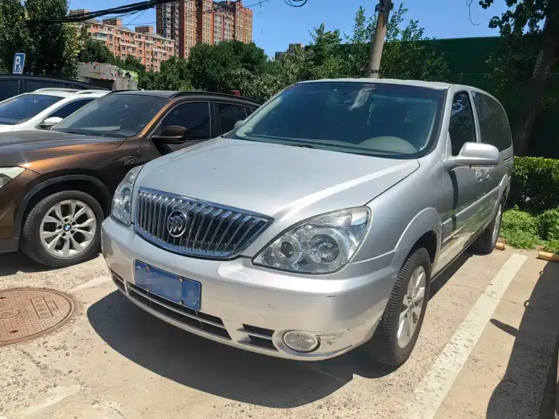 Buick GL8, 2014