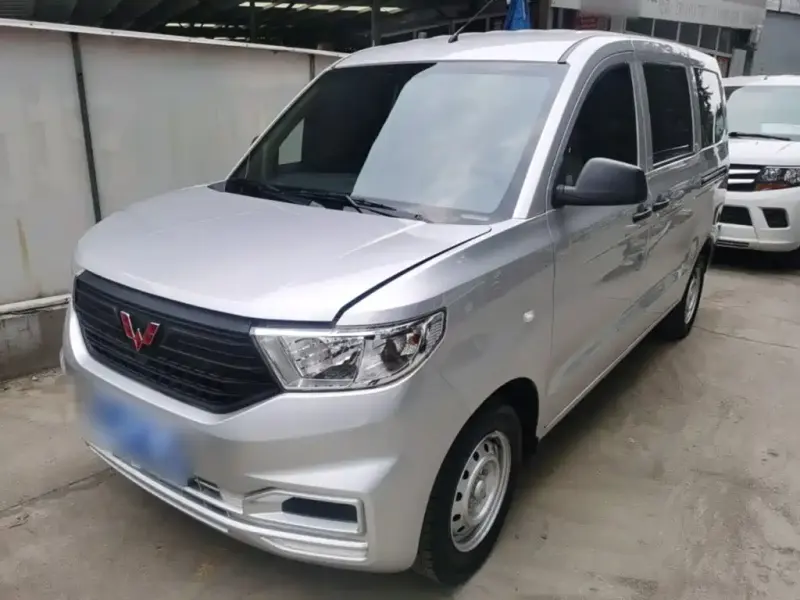 Wuling Hongguang V, 2025