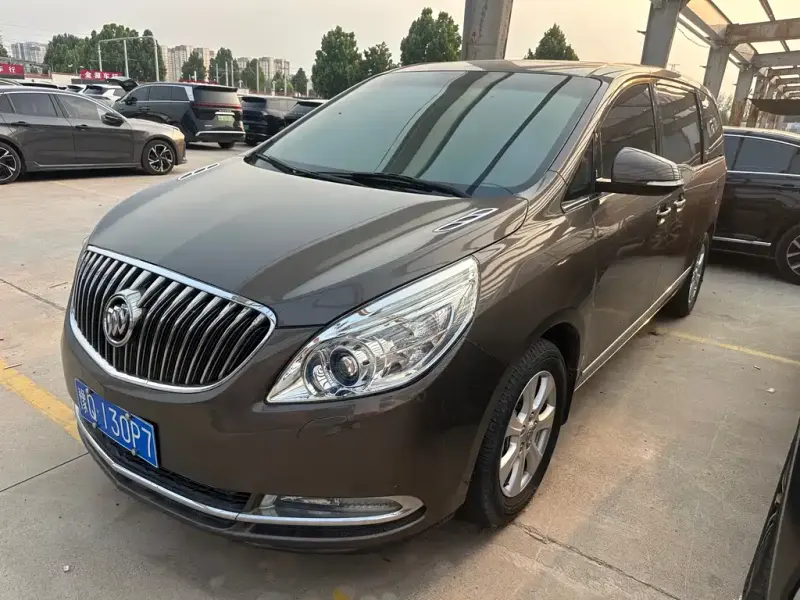 Buick GL8, 2015