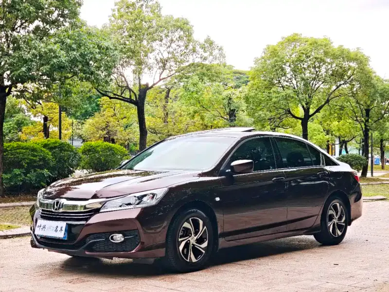 Honda Accord, 2016 — фото 1