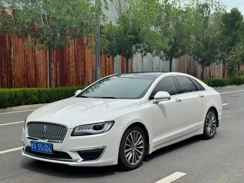 Lincoln MKZ, 2018