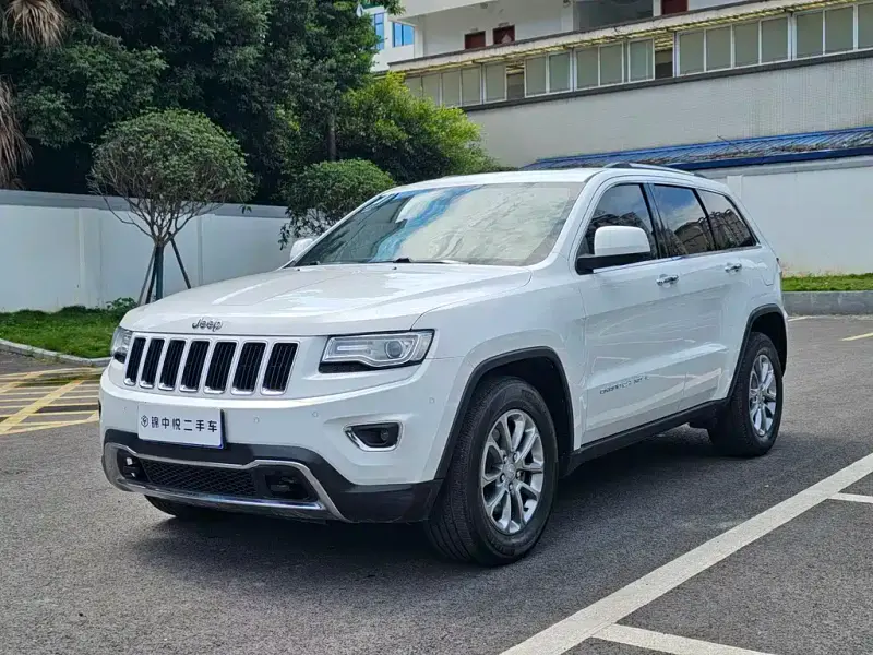 Jeep Grand Cherokee (Import), 2015