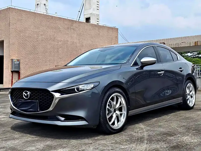 Mazda 3 Axela, 2022