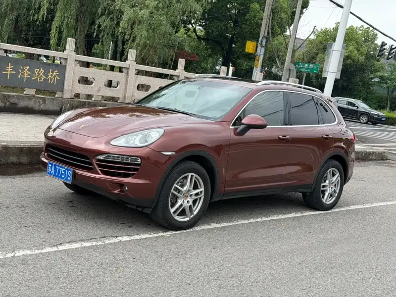 Porsche Cayenne, 2013