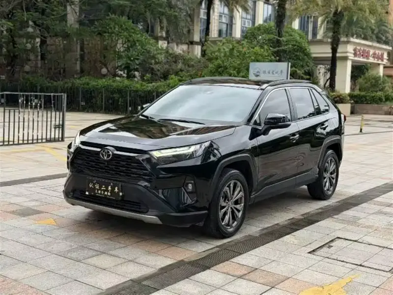 Toyota RAV4, 2023