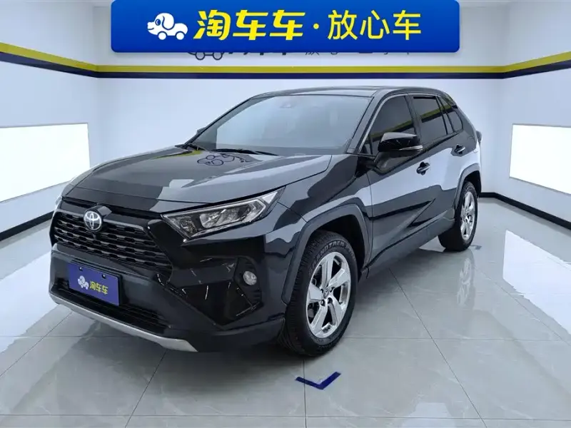 Toyota RAV4, 2023 — фото 1