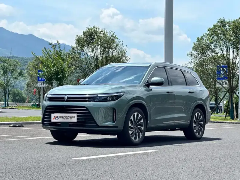 AITO M7, 2023