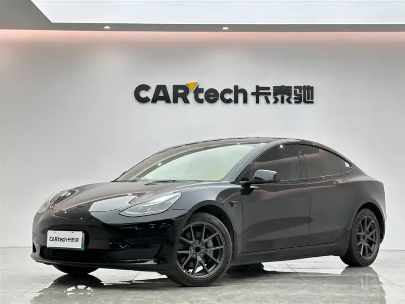 Tesla Model 3, 2022
