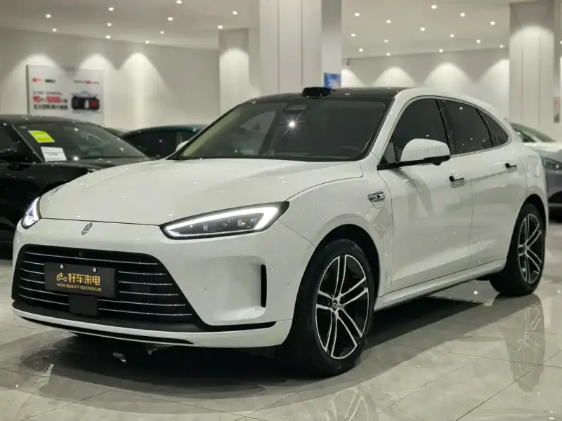 AITO M5, 2023