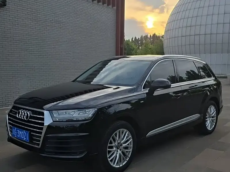 Audi Q7, 2017 — фото 1