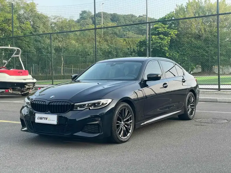 BMW 3 Series, 2022