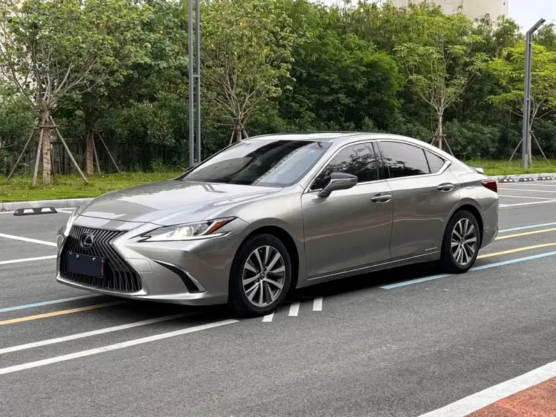Lexus ES, 2019 — фото 1