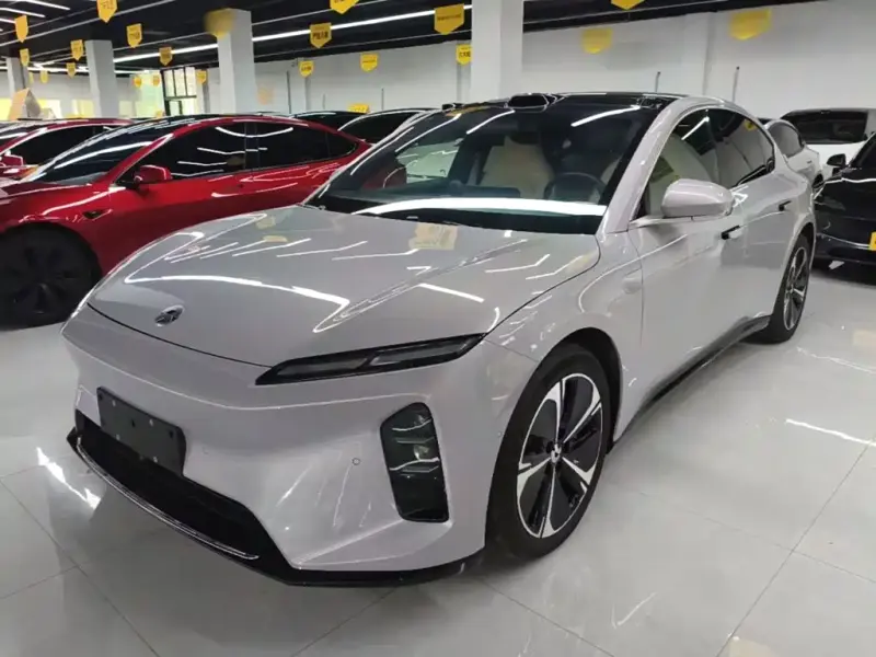 NIO ET5, 2025