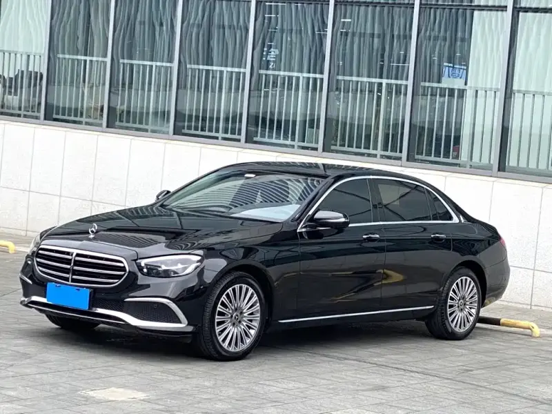 Mercedes-Benz E-Class, 2023 — фото 1