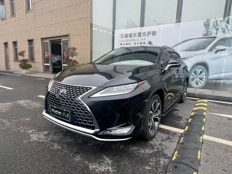 Lexus RX, 2021