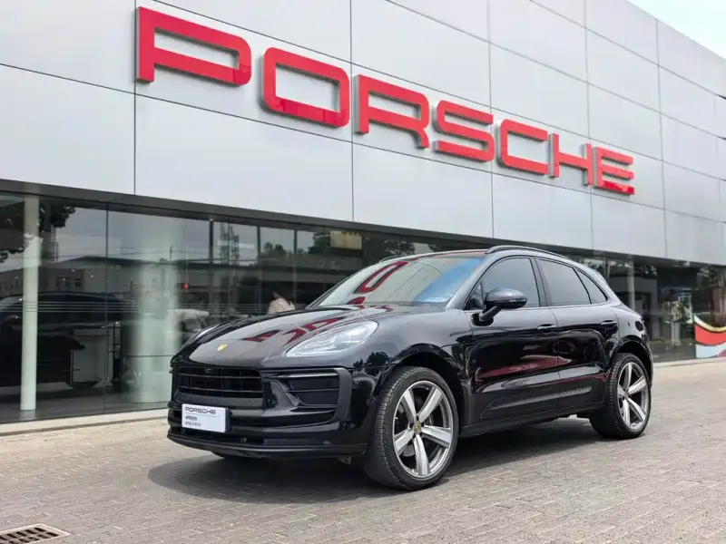 Porsche Macan, 2022