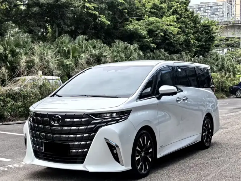 Toyota Alphard, 2024