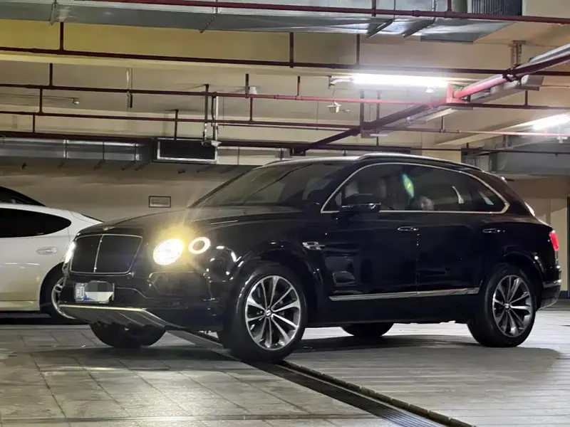 Bentley Bentayga, 2022