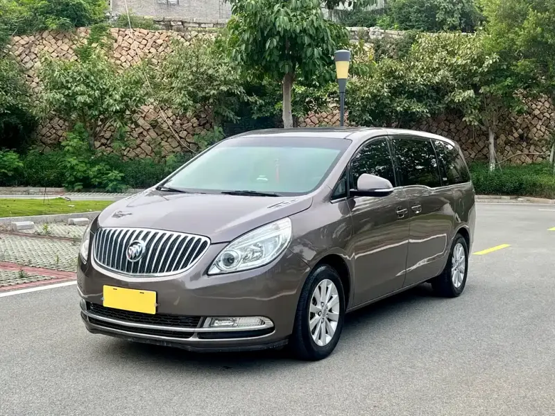 Buick GL8, 2013