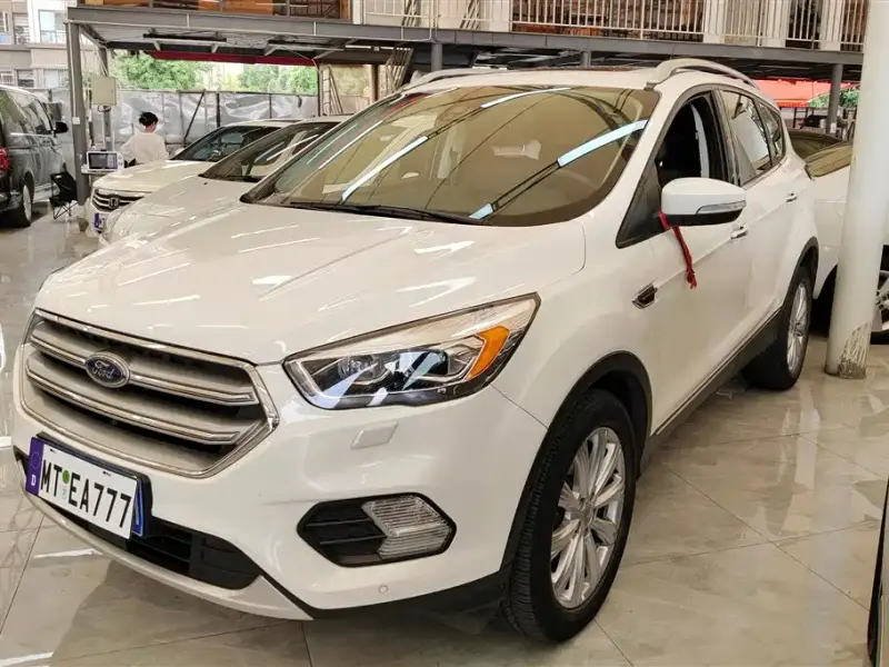 Ford Kuga, 2017