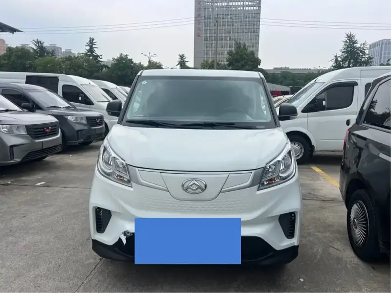 Maxus EV30, 2023