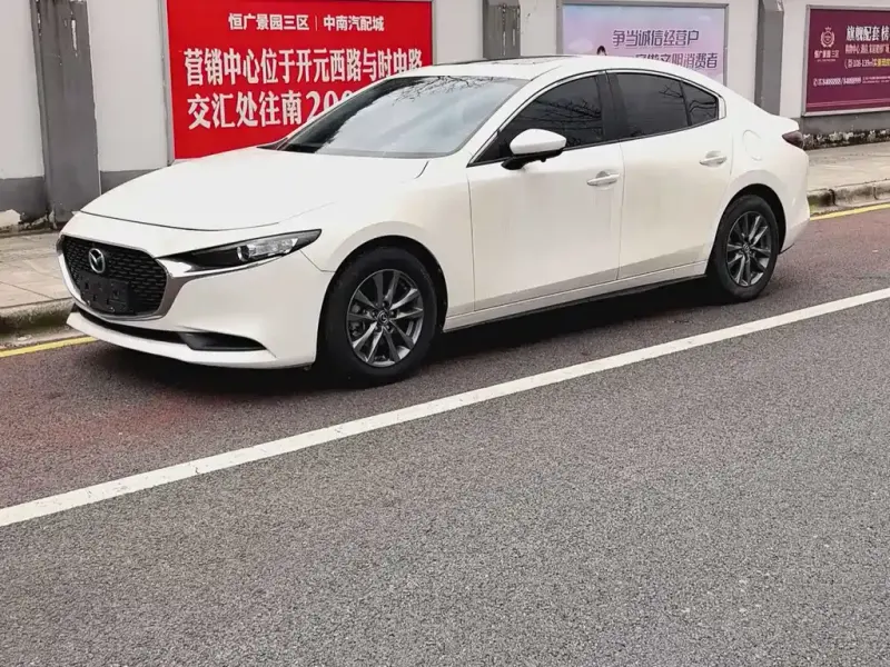 Mazda 3 Axela, 2021