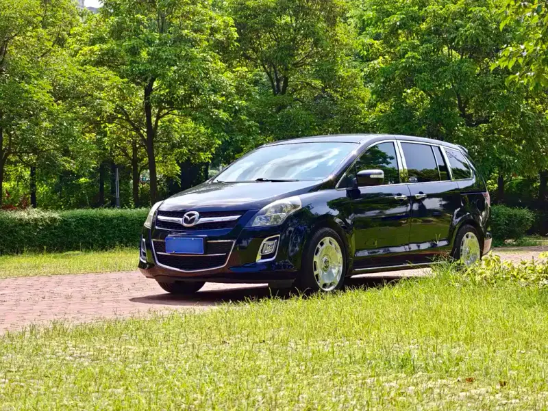 Mazda 8, 2013
