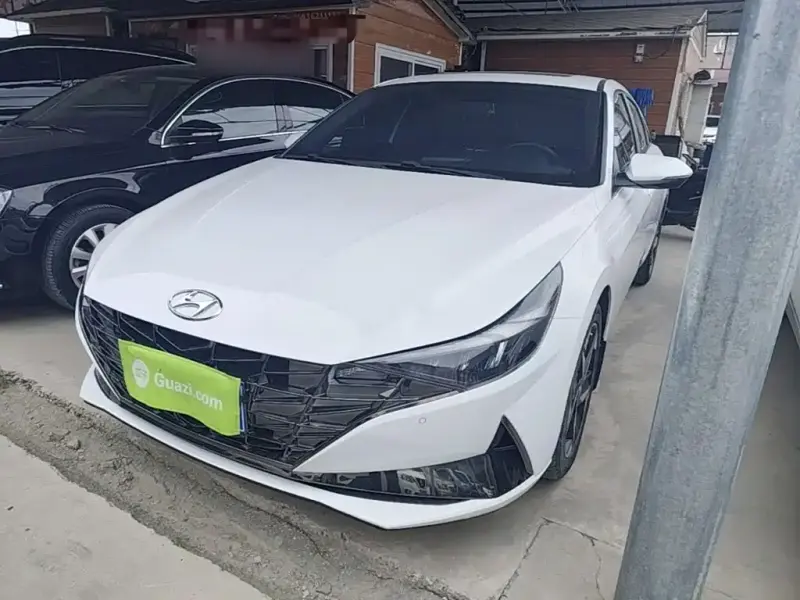 Hyundai Elantra, 2021