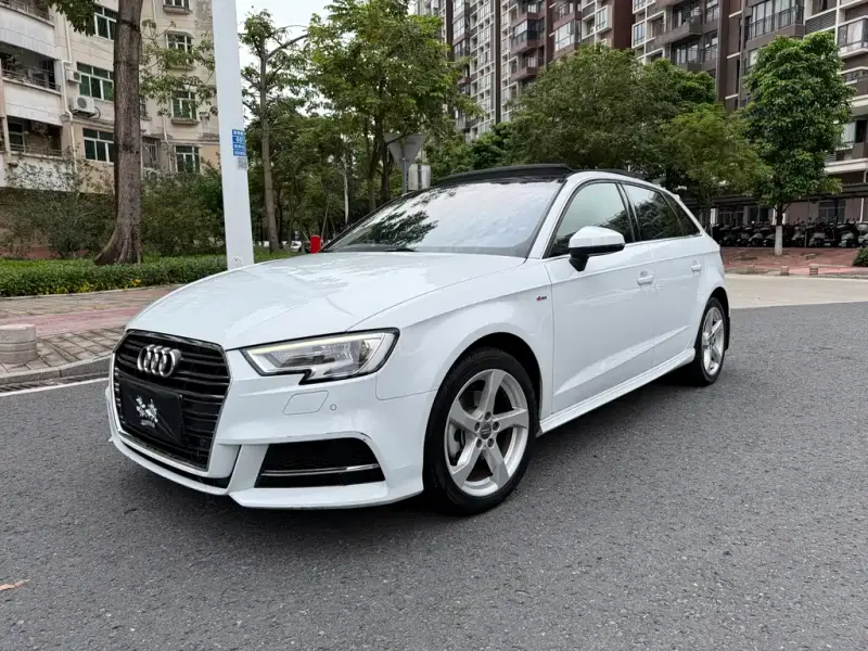 Audi A3, 2018 — фото 1