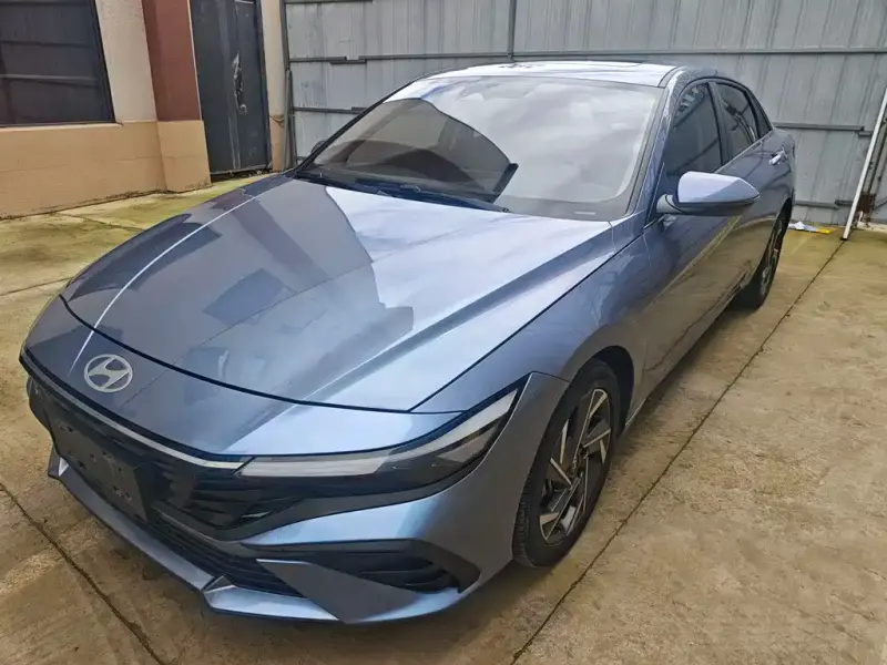 Hyundai Elantra, 2024