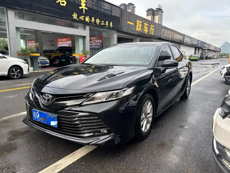 Toyota Camry, 2018