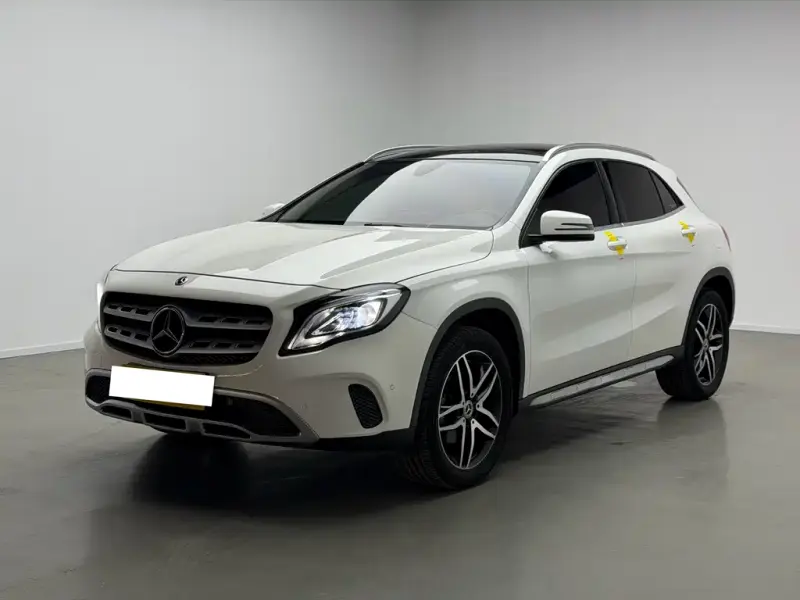 Mercedes-Benz GLA, 2018 — фото 1