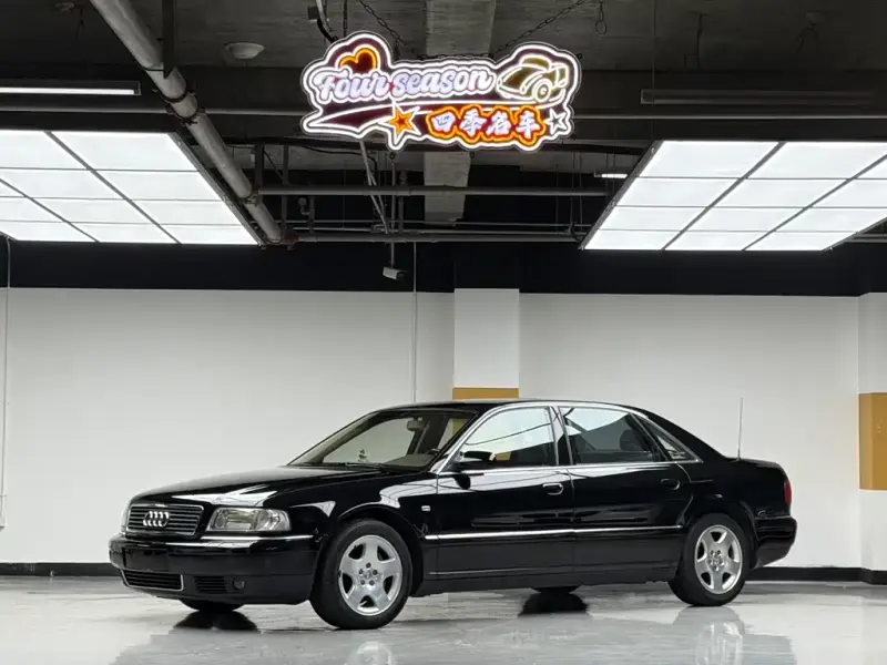 Audi A8, 2003